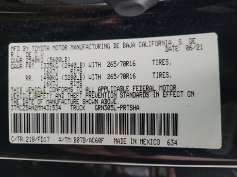 Used 2021 Toyota Tacoma TRD Off-Road w/ Technology Package AWD/4WD image 33