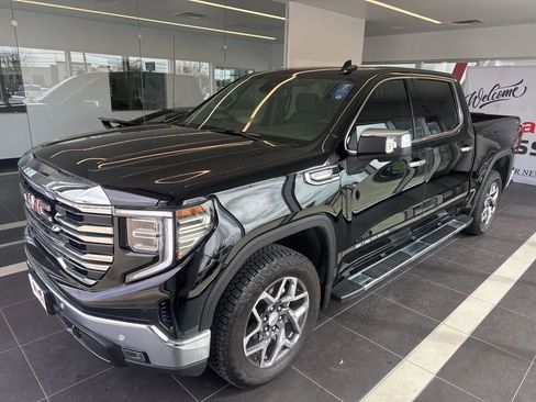 Used 2025 GMC Sierra 1500 SLT image 5