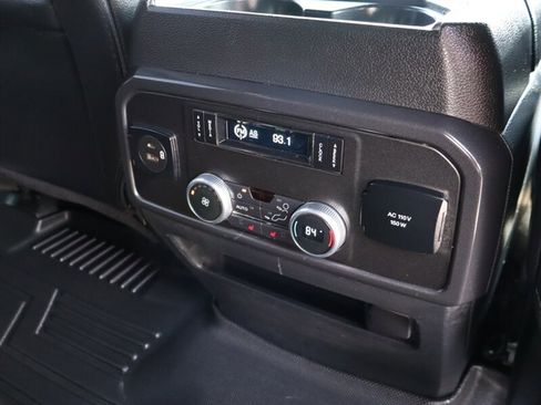 Used 2021 Ford Expedition Max Limited AWD/4WD image 12