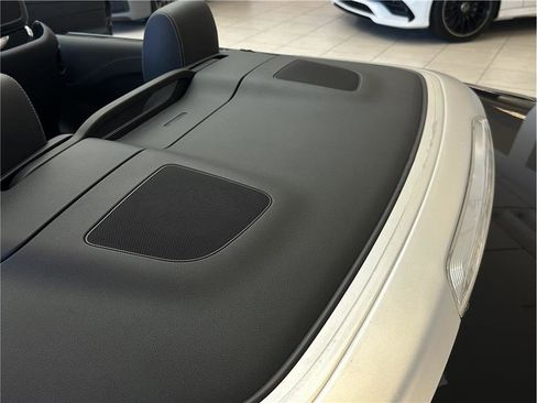 Used 2019 Mercedes-Benz E 450 Cabriolet image 23