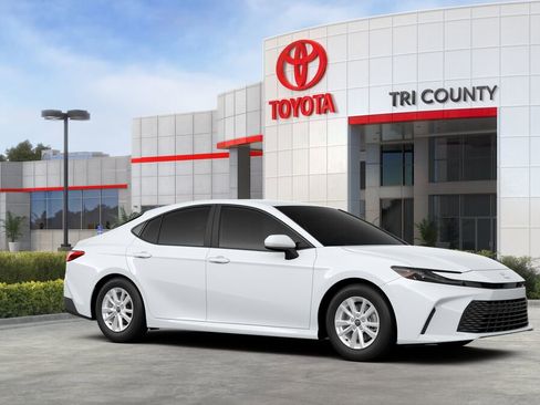 New 2026 Toyota Camry LE FWD image 14