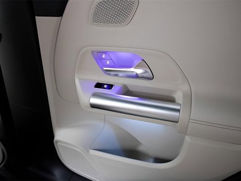 Used 2025 Mercedes-Benz GLA 250 image 30