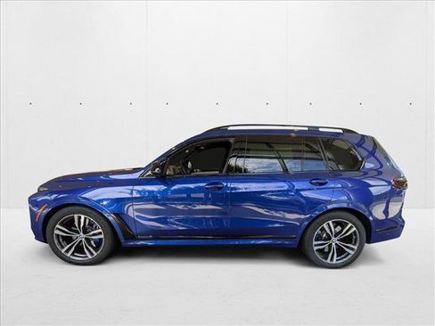 Used 2025 BMW X7 M60i w/ Executive Package image 9