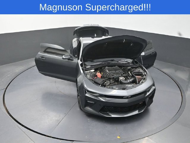 Used 2017 Chevrolet Camaro SS RWD image 38
