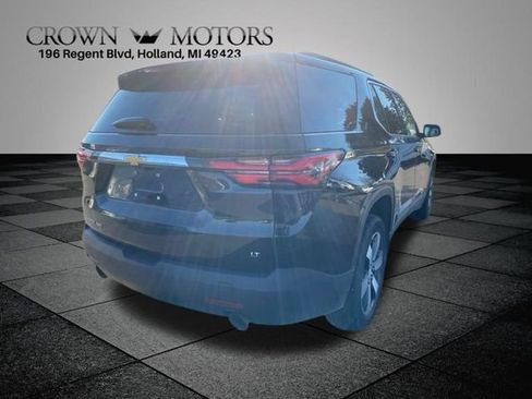 Used 2023 Chevrolet Traverse LT w/ LT Premium Package image 12