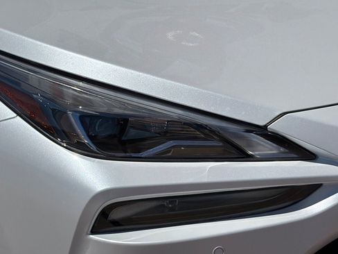 New 2026 Toyota Mirai RWD image 31