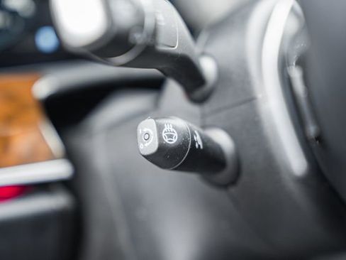 Used 2023 Mercedes-Benz E 350 4MATIC Sedan image 42