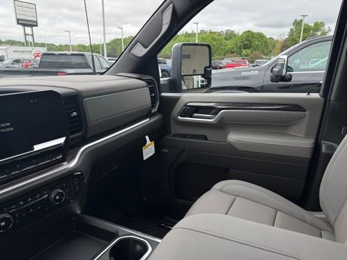 New 2026 Chevrolet Silverado 3500 LTZ AWD/4WD image 19
