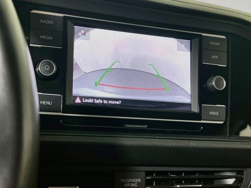 Used 2021 Volkswagen Jetta SE w/ SE Cold Weather Package FWD image 13