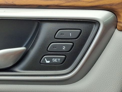 Used 2018 Honda CR-V Touring image 27