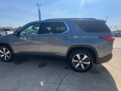 Used 2019 Chevrolet Traverse LT w/ LT Premium Package AWD/4WD image 6