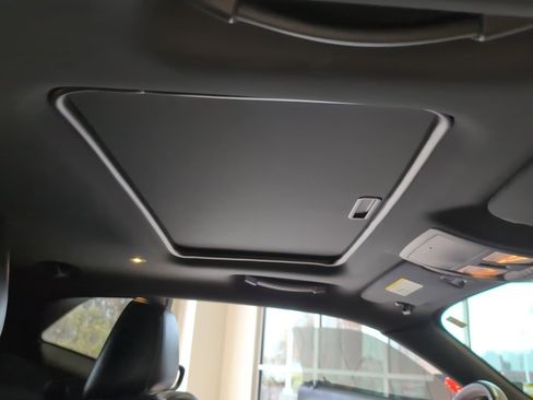 Used 2016 Dodge Challenger SRT Hellcat image 36