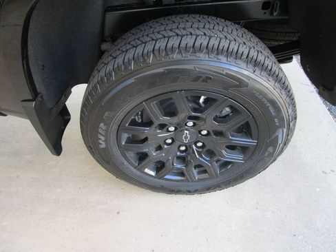 New 2026 Chevrolet Colorado W/T w/ WT Custom Package RWD image 11