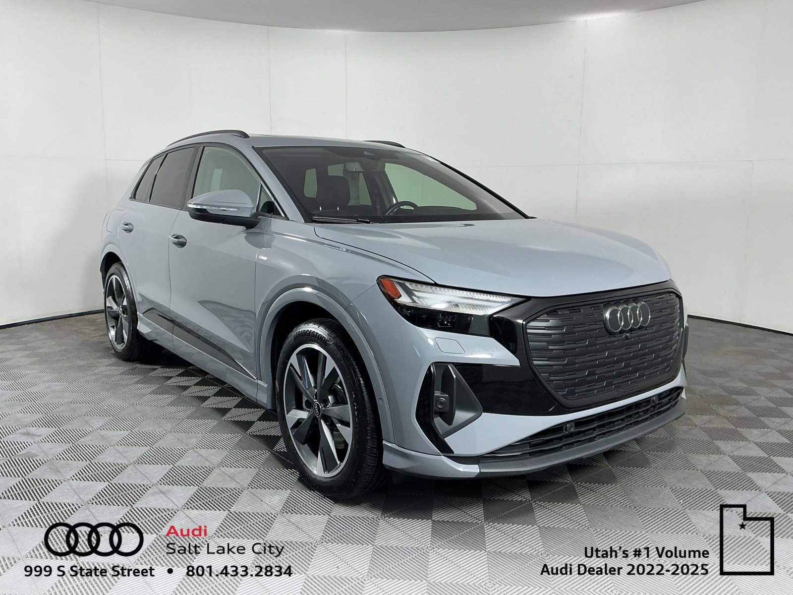 Used 2024 Audi Q4 e-tron Prestige w/ Black Optic Package AWD/4WD image 1