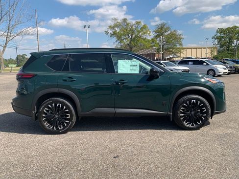 New 2026 Nissan Rogue SV image 2