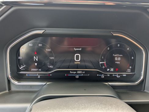Used 2024 GMC Sierra 1500 AT4 w/ Technology Package AWD/4WD image 17