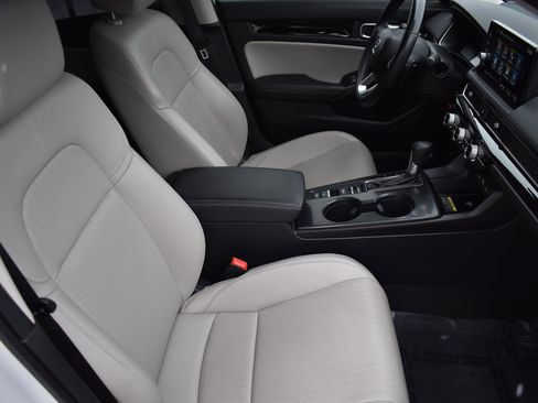 Used 2024 Honda Civic Touring image 15