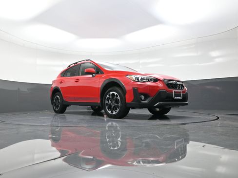 Used 2023 Subaru Crosstrek 2.0i Premium image 9