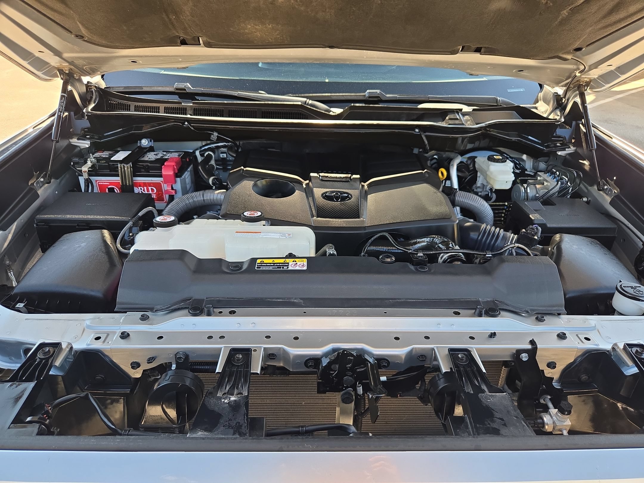 Used 2022 Toyota Tundra SR5 AWD/4WD image 31
