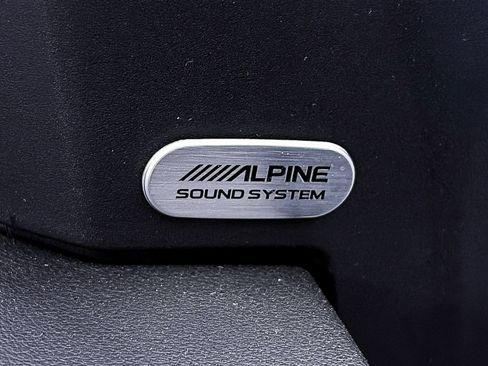 Used 2023 Dodge Charger R/T w/ Plus Group RWD image 3