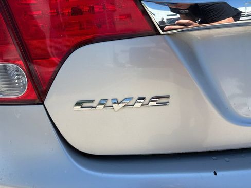 Used 2010 Honda Civic LX image 31