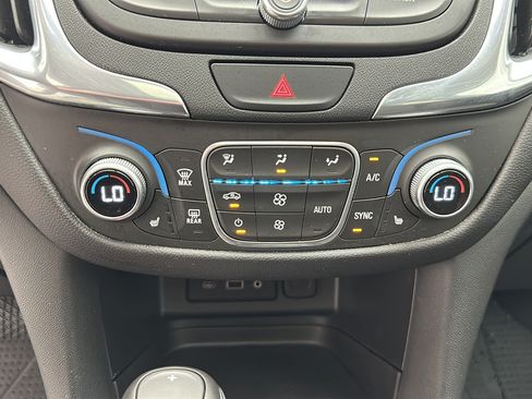 Used 2019 Chevrolet Equinox LT AWD/4WD image 20
