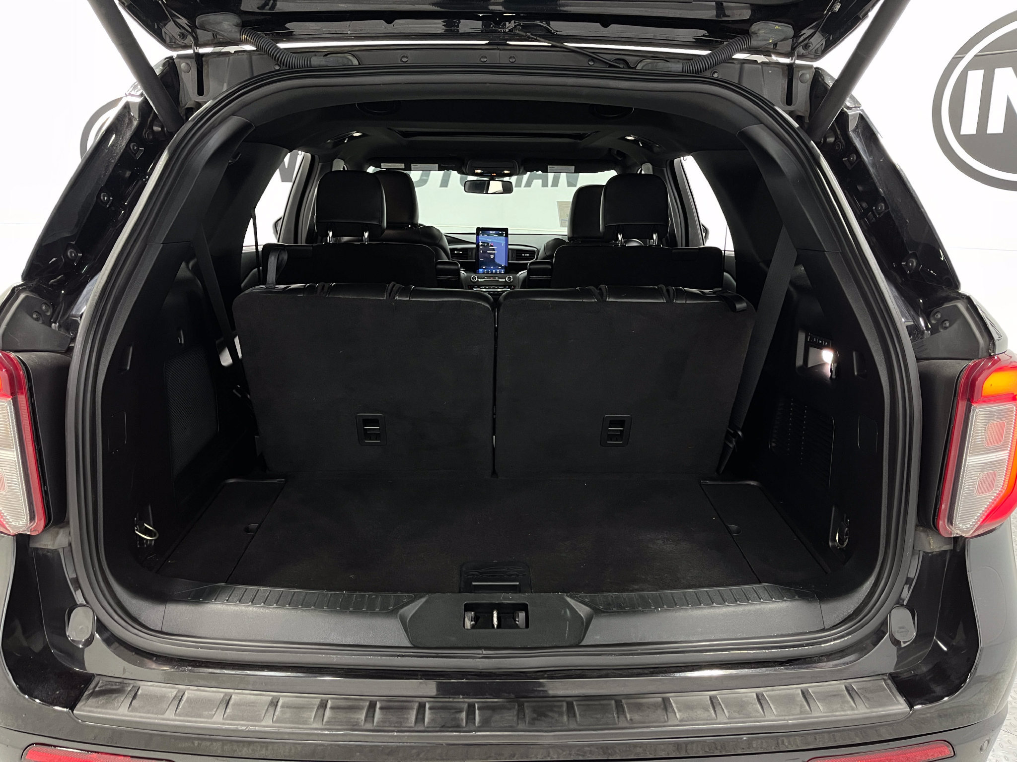 Used 2020 Ford Explorer ST w/ Premium Technology Package AWD/4WD image 26