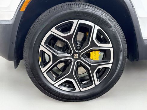 Used 2023 Rivian R1S Adventure Quad AWD/4WD image 32