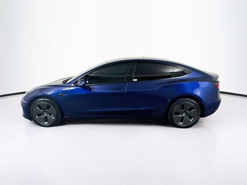 Used 2023 Tesla Model 3 Standard Range RWD image 4