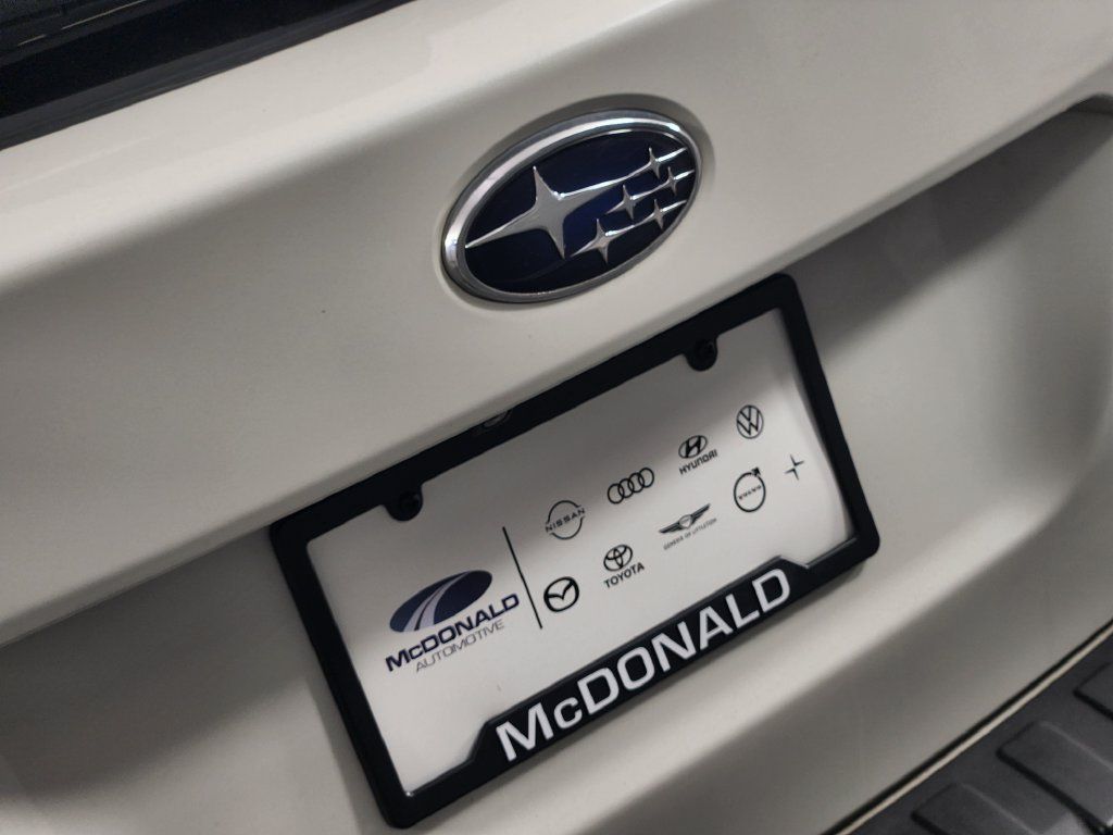 Used 2017 Subaru Outback 2.5i Touring w/ Popular Package #5A AWD/4WD image 9