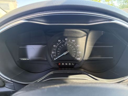 Used 2020 Ford Fusion SE FWD image 19