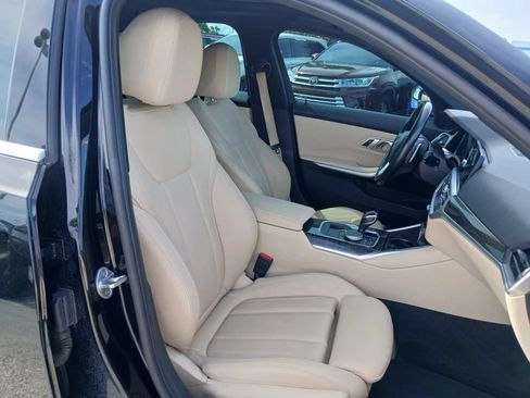 Used 2019 BMW 330i xDrive Sedan w/ Premium Package AWD/4WD image 19