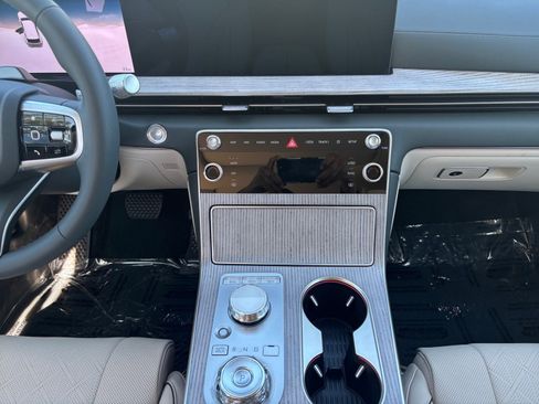 New 2026 Genesis GV80 2.5T Prestige AWD/4WD image 11