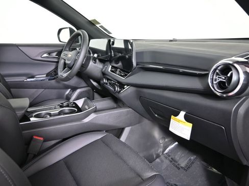 New 2026 Chevrolet Equinox LT w/ Convenience Package II AWD/4WD image 14
