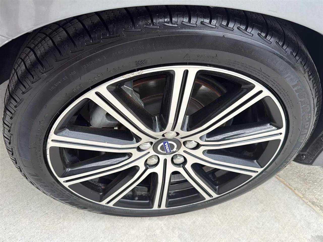 Used 2017 Volvo S60 T5 Inscription Platinum FWD image 21