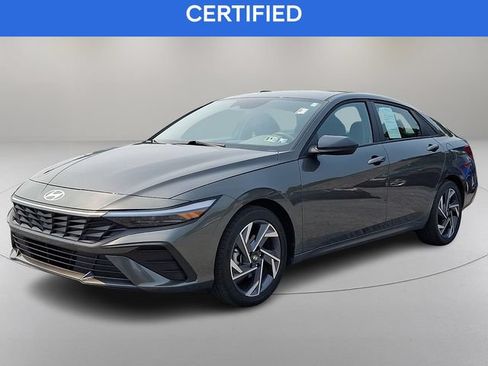 Certified 2025 Hyundai Elantra Sport FWD image 5