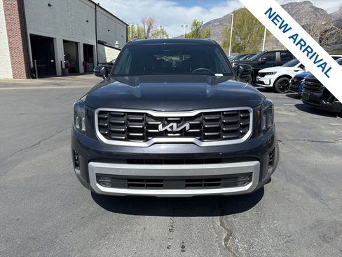 Used 2025 Kia Telluride SX Prestige image 2