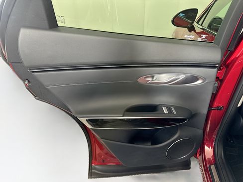 Used 2025 Genesis GV70 2.5T AWD/4WD image 26