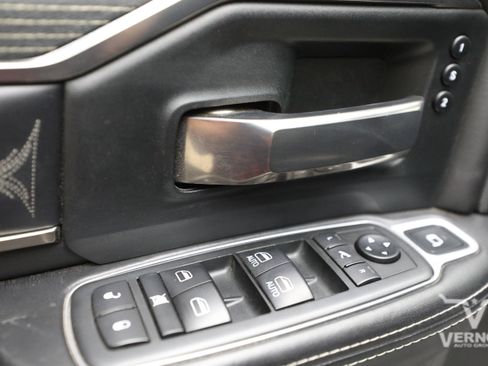 Used 2020 RAM 2500 Limited AWD/4WD image 16