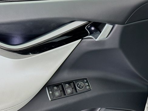 Used 2017 Tesla Model X 90D image 15