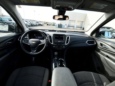 Certified 2024 Chevrolet Equinox LT image 3