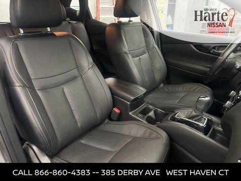 Used 2019 Nissan Rogue Sport SL image 40