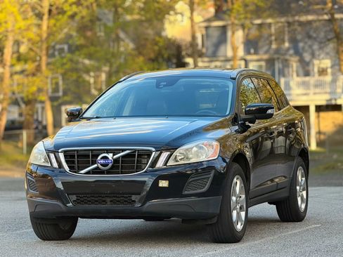 Used 2013 Volvo XC60 3.2 AWD/4WD image 1