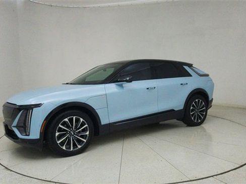 Used 2025 Cadillac Lyriq Sport image 67