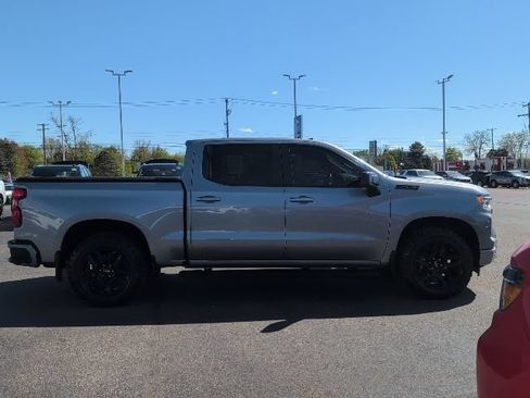 Used 2023 Chevrolet Silverado 1500 RST AWD/4WD image 12