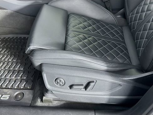 Used 2024 Audi SQ5 Prestige image 22