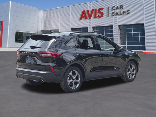 Used 2025 Ford Escape ST-Line FWD image 6