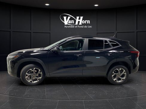 Used 2024 Chevrolet Trax LT w/ Driver Confidence Package FWD image 8
