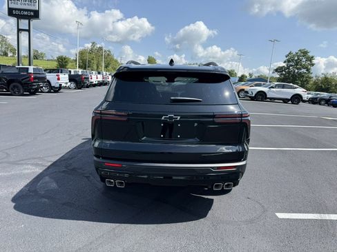 New 2027 Chevrolet Traverse LT w/ Midnight/Sport Edition AWD/4WD image 4