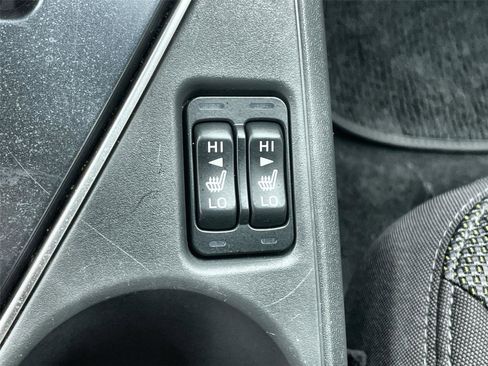 Used 2024 Subaru Crosstrek 2.0i Premium image 14